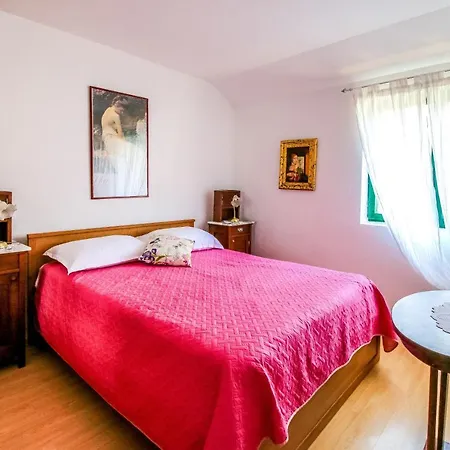 Apartment With Parking Space Trpanj, Peljesac - 16825